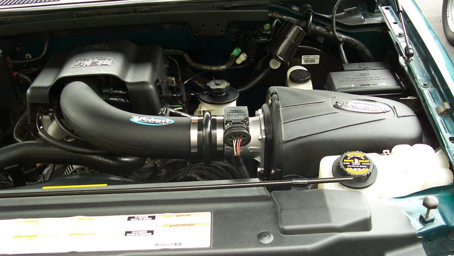 Volant Closed Box Air Intake Ford Expedition 5.4L V8 (97-02) PowerCore or  Oiled Air Filter