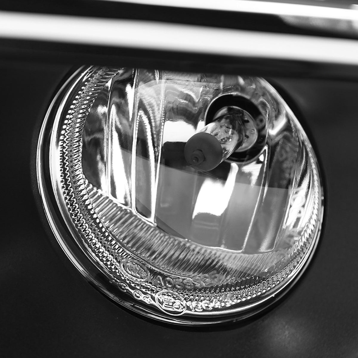 SpecD OEM Fog Lights Jeep Renegade (20152017) Chrome Housing Clear