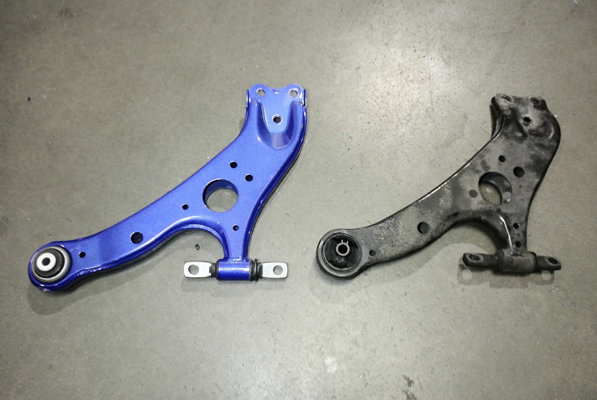 Megan Racing Control Arms Toyota Sienna (20112020) Front Lower Arms Redline360