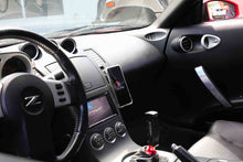 Load image into Gallery viewer, Course Motorsports Phone Mount for Nissan 350Z (2002-2009) Cradle / Magnetic / Magsafe Wireless Charging - Right / Magnetic - Standard Magnetic Alternate Image