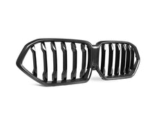 Load image into Gallery viewer, AutoTecknic Front Grille BMW G06 X6 LCI (20-25) Carbon Fiber - Dual or Single Slat - Sing Slat Alternate Image