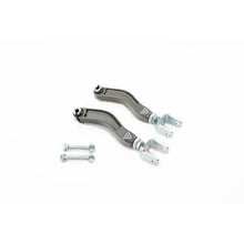 Load image into Gallery viewer, Voodoo13 Trailing Arms Subaru WRX / WRX STi (2015-2019) Adjustable Rear Alternate Image