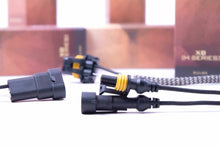 Load image into Gallery viewer, Morimoto 9005 / H10 / 9145 XB HID Bulbs 3000K / 4000K / 5000K / 6000K / 8000K Alternate Image