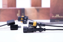 Load image into Gallery viewer, Morimoto H3C XB HID Bulbs 3000K / 4000K / 5000K / 6000K Alternate Image