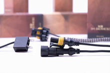 Load image into Gallery viewer, Morimoto H7A / H7B XB HID Bulb 3800K / 4000K / 5000K / 6000K Alternate Image