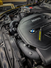 Load image into Gallery viewer, IRL Aluminum Charge Pipe BMW M140i M240i 340i 440i 540i 740i F20 F22 F30 F32 G11 G30 G32 (2015-2018) Gen 1 B58 Alternate Image