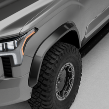 Load image into Gallery viewer, NYTOP Fender Flare Kit for Toyota Tundra 3rd Gen (22-26) Matte Black / Carbon Fiber Alternate Image