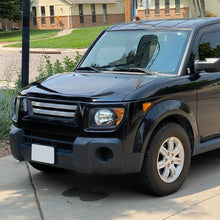 Load image into Gallery viewer, Spec-D Headlights Honda Element (03-08) OEM Replacement w/ Amber Corners Alternate Image