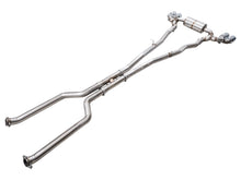 Load image into Gallery viewer, AWE Exhaust BMW M5 G90 G99 (2025-2026) Track or Touring Catback with 4.5" Tips - Track / Dual 4.5" Slash Cut Chrome Silver Tips Alternate Image