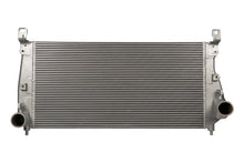 Load image into Gallery viewer, CSF Radiator for Chevy Silverado / GMC Sierra 2500 HD / 3500 HD (2001-2016) High Performance All- Aluminum Alternate Image