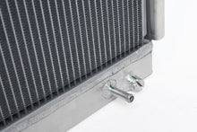 Load image into Gallery viewer, CSF Radiator for Toyota Tacoma 2.7L L4 / 3.4L V6 (1995-2004) High Performance All-Aluminum 7212 Alternate Image