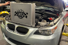 Load image into Gallery viewer, CSF Radiator for BMW M5 E60 / M6 E63 E64 5.0L V10 (2006-2010) High Performance All-Aluminum 7218 Alternate Image