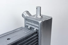 Load image into Gallery viewer, CSF Radiator for Corvette C6 (2005-2013) High Performance All-Aluminum 7223 Alternate Image