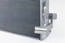 Load image into Gallery viewer, CSF Radiator for Jeep Gladiator JT 3.6L V6 / Turbocharged Diesel 3.0L V6 (2020-2026) High Performance All-Aluminum 7340 Alternate Image