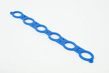Load image into Gallery viewer, CSF Air Manifold Spacer for BMW 540i 740i 745e 840i (2020-2025) Thermal Rejection Competition Charge 8200S Alternate Image