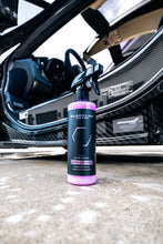 Load image into Gallery viewer, BLACKLINE Speed Gloss Quick Detailer - High-Shine SiO2 Infused Ceramic Spray 16oz - Single / 16oz Alternate Image
