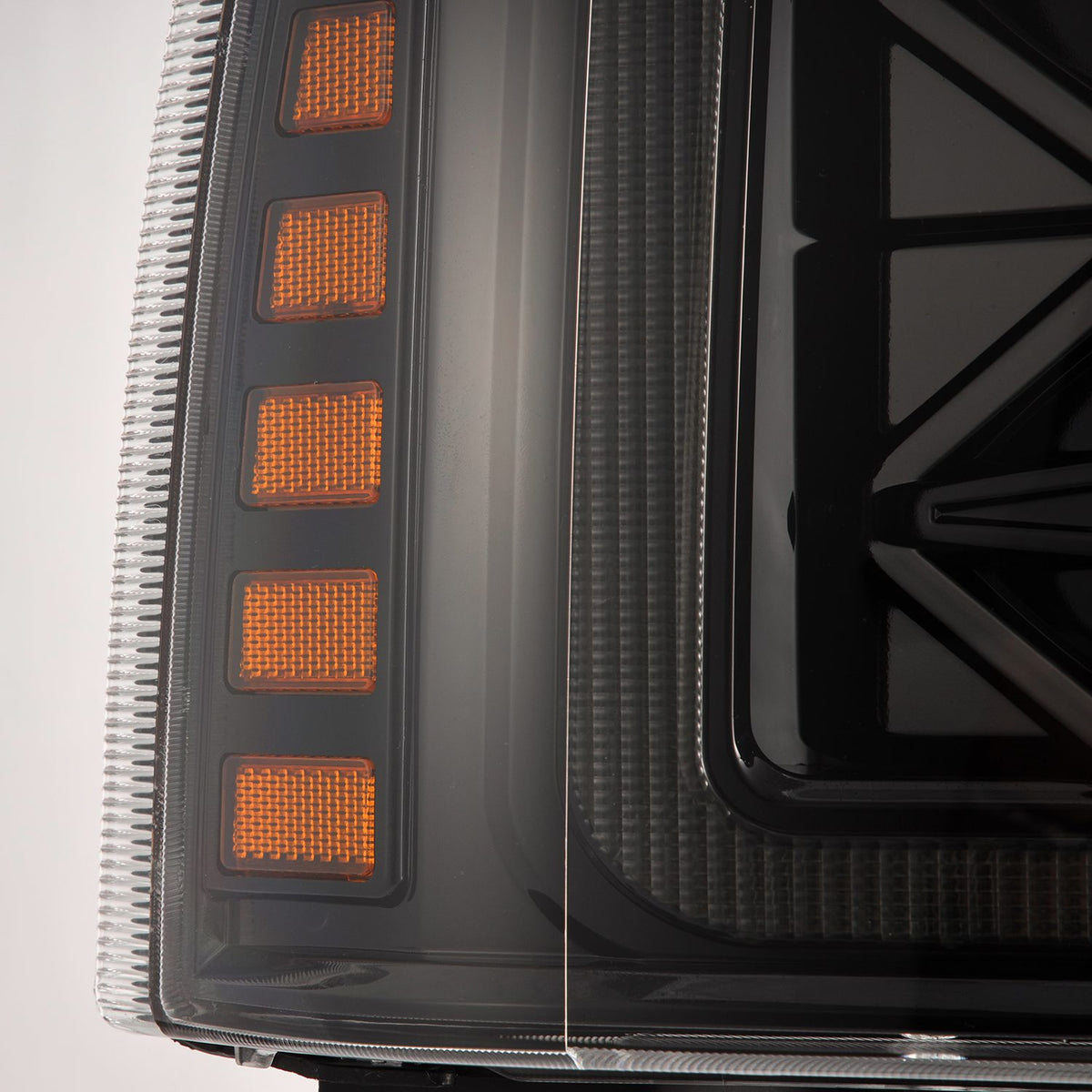 AlphaRex LUXX-Series LED Projector Headlights F250/350/450/550 Super Duty/Excursion (05-07) (880317) main image 1