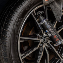 Load image into Gallery viewer, WASH&amp;WHIPS SEAL - Exterior Seal &amp; Shine Kit (Step 3) Alternate Image