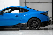 Load image into Gallery viewer, OLM TR Style Side Skirts for Toyota GR86 / Subaru BRZ (2022-2026) Unpainted OLMB.49007.1 Alternate Image