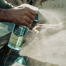 Load image into Gallery viewer, WASH&amp;WHIPS Pit Stop Glass Cleaner / All Surface Cleaner Refill Tablets (Makes 5 Gallons) Alternate Image