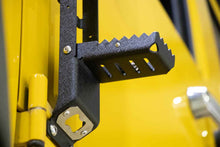 Load image into Gallery viewer, Fishbone Offroad Door Mounted Step Jeep Wrangler JK (07-18) JL (18-23) Black Powder Coated Alternate Image