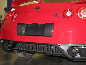 APR License Plate Backing Nissan GT-R R35 (2008-2011) [Carbon Fiber] CBX-R35LIC