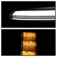 Load image into Gallery viewer, Spyder Projector Headlights Corvette C6 (05-13) Halogen Model [Signature Series - Sequential LED Turn Signal] Clear Lens Alternate Image