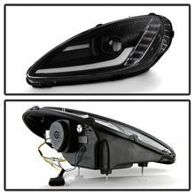 Load image into Gallery viewer, Spyder Projector Headlights Corvette C6 (05-13) Halogen Model [Signature Series - Sequential LED Turn Signal] Clear Lens Alternate Image