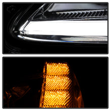 Load image into Gallery viewer, Spyder Projector Headlights Corvette C6 (05-13) Halogen Model [Signature Series - Sequential LED Turn Signal] Clear Lens Alternate Image