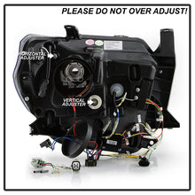 Load image into Gallery viewer, Spyder Projector Headlights Toyota Tundra (14-21) [Signature Series - Sequential LED Turn Signal] Black Housing - Default Title Alternate Image