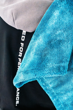 Load image into Gallery viewer, Blackline 1300 GSM Twisted-Loop Microfiber Drying Towel (2x3 ft) Alternate Image