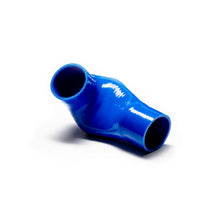 Load image into Gallery viewer, BOOST Products Silicone 90 Degree Elbow Hose Cobra Head 2.5-4.0in Black / Blue Alternate Image