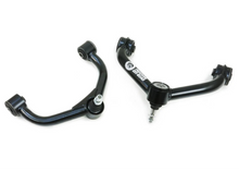 Load image into Gallery viewer, Freedom Offroad FO-G704FU front upper control arms for 2011-2019 GMC Sierra 2500HD and 3500HD with 1-3-inch lift Alternate Image