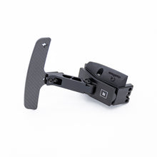 Load image into Gallery viewer, JQ Werks Madtrace Clubsport Magnetic Paddle Shifters for Porsche 991 / 982 / 992 / 971 / 958 / 95B / PO536 Carbon Fiber / Black or Gunmetal Aluminum Alternate Image