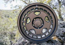Load image into Gallery viewer, fifteen52 Turbomac HD Classic Wheels 16x8 | 6x139.7 , 0 ET | Asphalt Black / Bronze / Carbon Grey / Gloss White - Asphalt Black Alternate Image