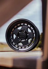 Load image into Gallery viewer, fifteen52 Turbomac HD Classic Wheels 16x8 | 6x139.7 , 0 ET | Asphalt Black / Bronze / Carbon Grey / Gloss White - Asphalt Black Alternate Image