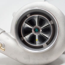 Load image into Gallery viewer, REV9 TX-72-BW Turbocharger T4 Flange 3 Inch V-Band Exhaust .68 AR/ .81 AR / .96 AR Cast Iron or Billet Aluminum - Cast Iron / .68 AR Alternate Image