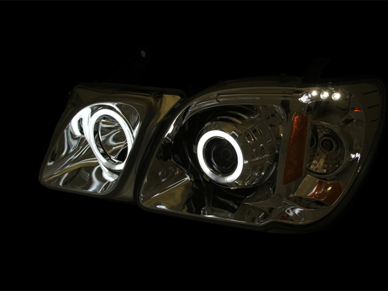Anzo Projector Headlights Lexus LX470 (98-07) [w/ SMD LED Halo