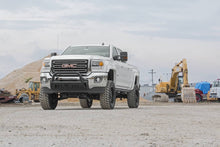 Load image into Gallery viewer, Rough Country Lift Kit Chevy Silverado 2WD/4WD (2011-2019) 5&quot; Lift w/ Shocks Alternate Image