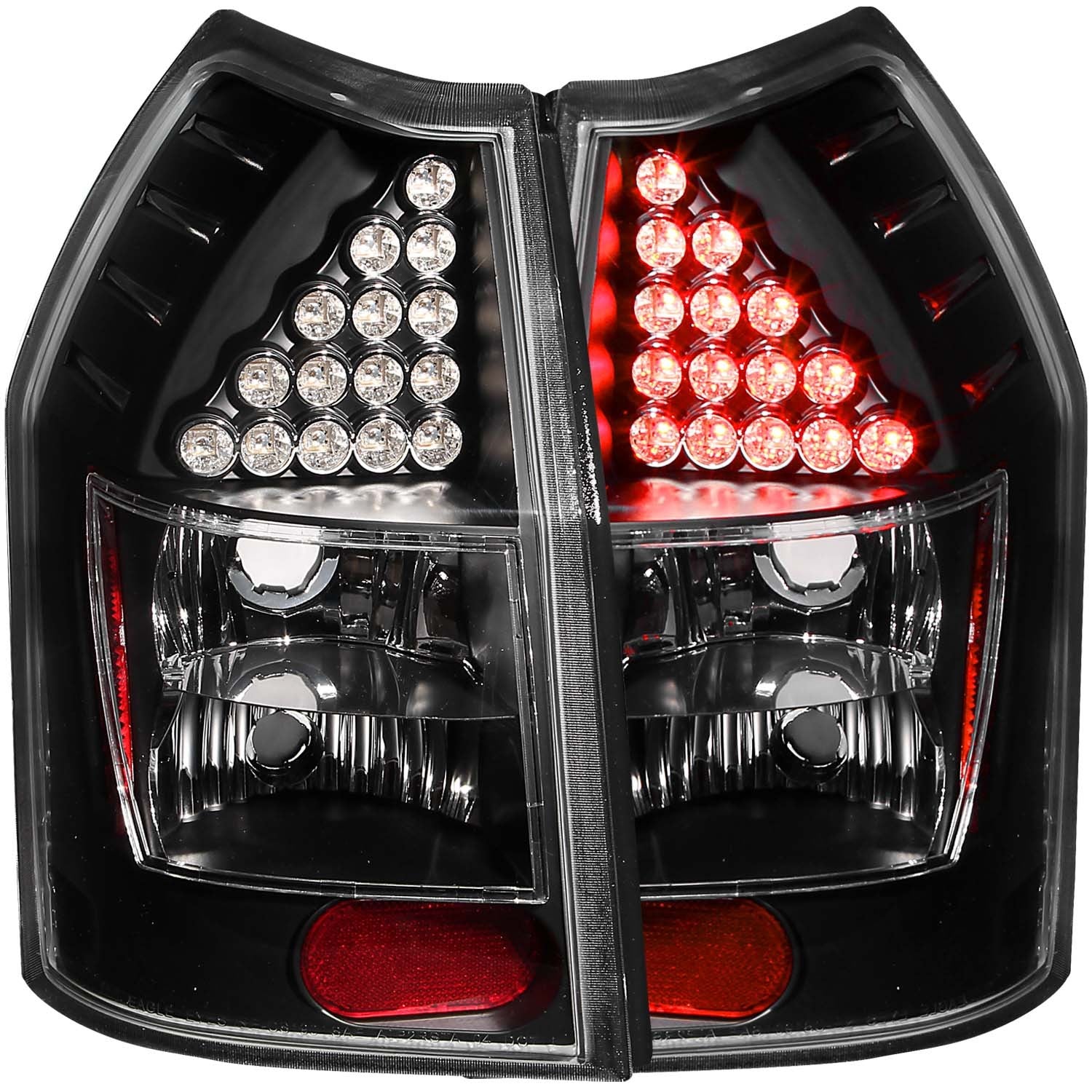 Dodge ダッヂ　マグナム テールライトLED 社外　２個セット　クリア Anzo LED Tail Lights Dodge Magnum (05-08) Clear or Smoke Lens