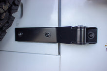 Load image into Gallery viewer, Kentrol Tailgate Hinge Jeep Wrangler YJ (1987-1995) Polished or Black Alternate Image
