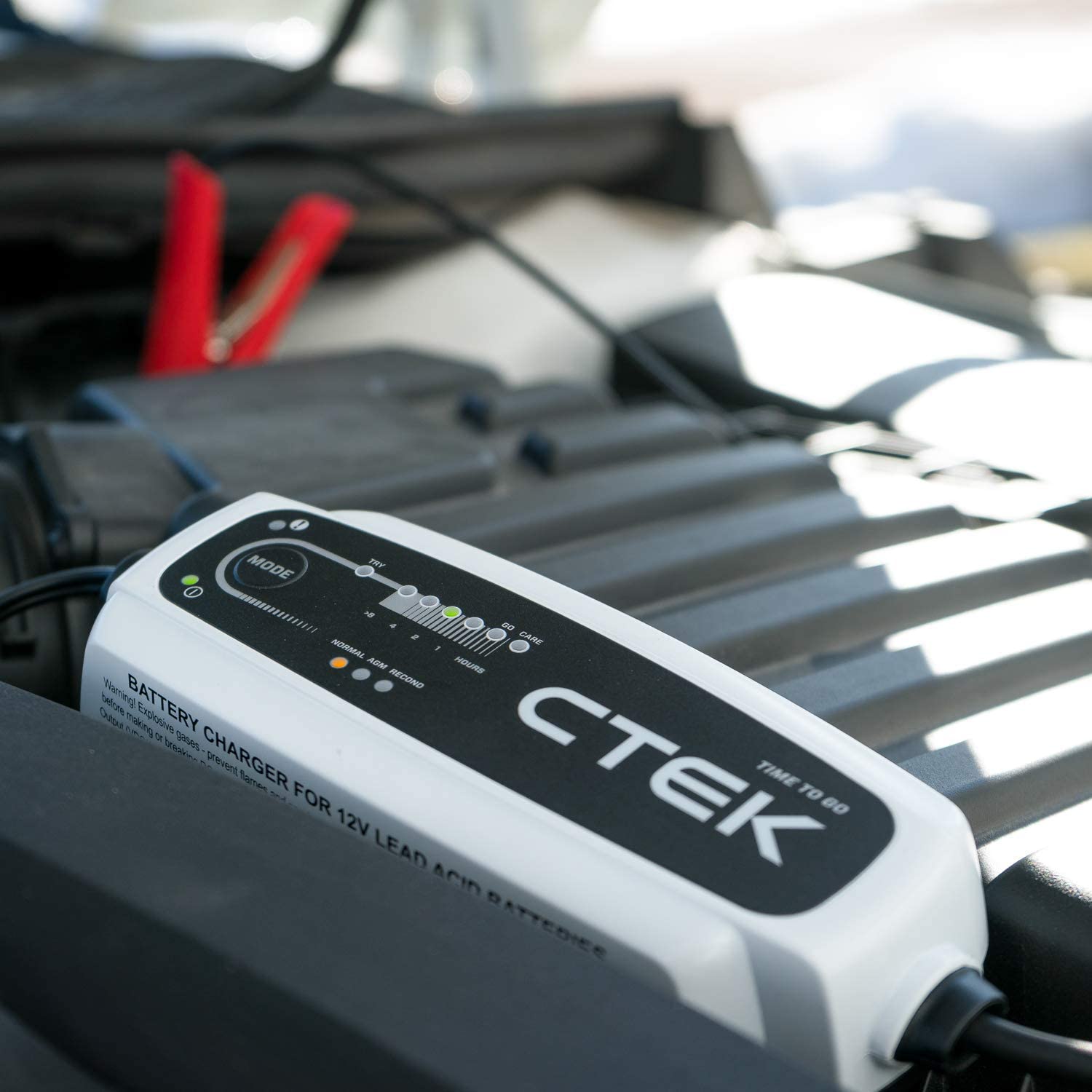 CTEK - Batterieladegerät 12V 5A Time-To-Go – Hoelzle