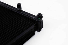 Load image into Gallery viewer, CSF Radiator Subaru Outback MT (05-10) [Performance / Aluminum] Mirror or Black Finish - 1-Row / Mirror Finish Alternate Image