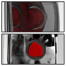 Load image into Gallery viewer, Xtune Tail Lights Chevy Blazer (1995-2005) [Euro Style] Black Clear / Black Smoked / Red Smoked - Black Clear Alternate Image