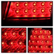 Load image into Gallery viewer, Xtune LED Tail Lights Chrysler 300 (2005-2007) Black Housing / Clear Lens Alternate Image