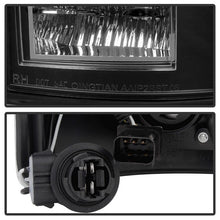 Load image into Gallery viewer, Xtune LED Tail Lights Ram 1500 (02-06) Ram 2500/3500 (03-06) [Chrome or Black Housing] w/ or w/o 3rd Brake Lamps - Black Clear Alternate Image