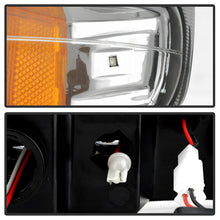 Load image into Gallery viewer, Xtune Headlights Chevy Suburban 1500/2500 (00-06) [w/ LED Bumper Lights] Chrome or Smoke w/ Amber Turn Signal Light - Chrome Alternate Image