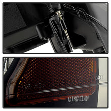 Load image into Gallery viewer, Xtune Crystal Headlights Dodge Ram (02-05) Black / Black Smoke w/ Amber Turn Signal Light - Black Alternate Image