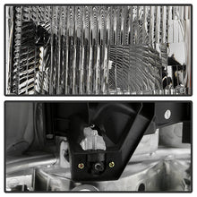 Load image into Gallery viewer, Xtune Headlights GMC Sierra (1999-2006) Chrome w/ Amber Bumper Lights Alternate Image