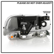 Load image into Gallery viewer, Xtune Headlights GMC Sierra (1999-2006) Chrome w/ Amber Bumper Lights Alternate Image